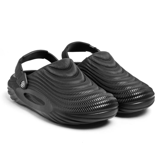 AeroWave Black Clogs