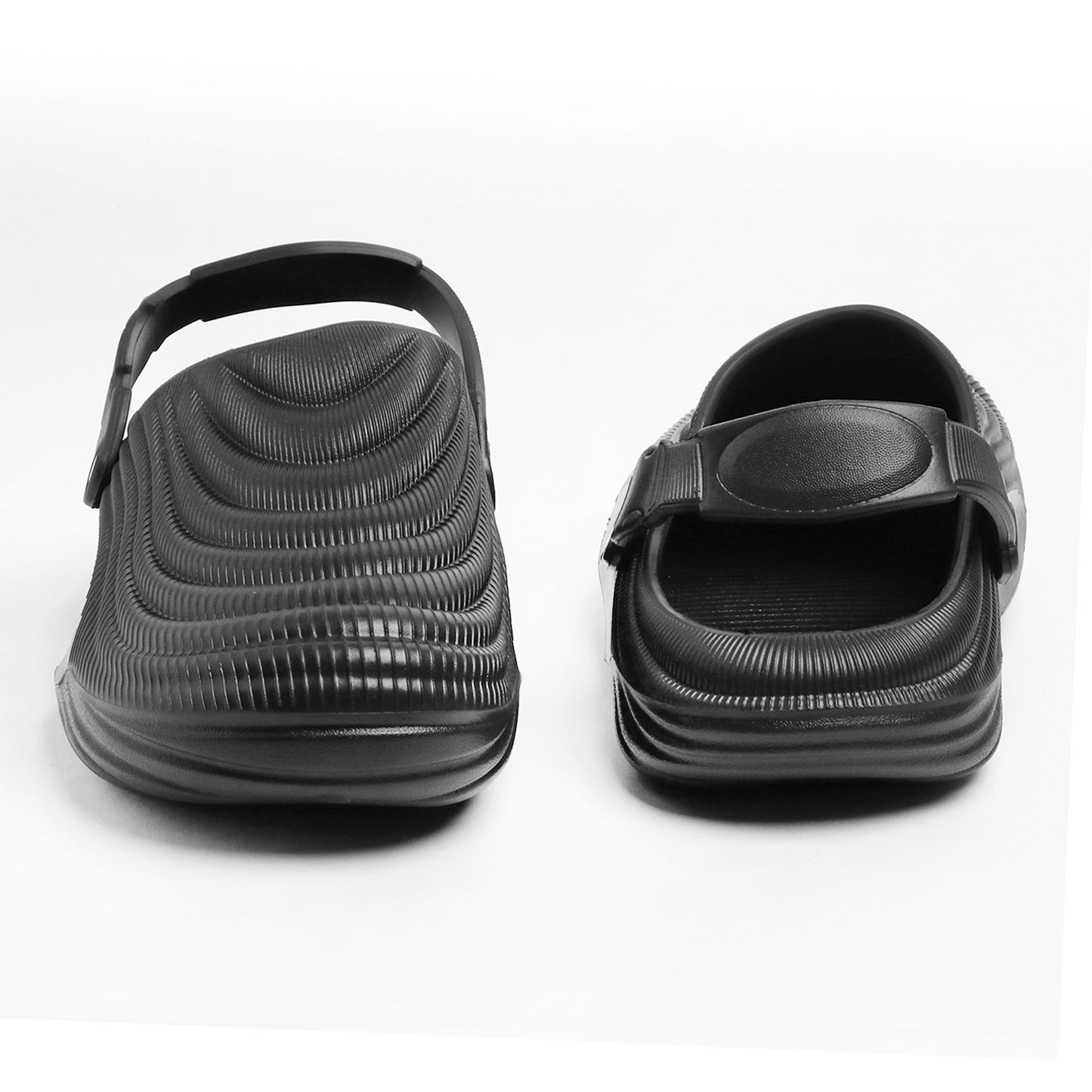 AeroWave Black Clogs